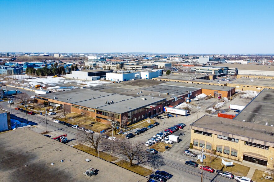 More Photos Of 5775 Rue Ferrier, Mont-Royal Manufacturing For Lease