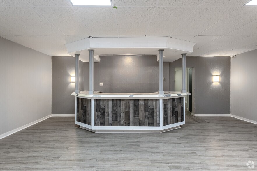 More Photos Of 30901 Lake Shore Blvd, Willowick Multifamily For Sale