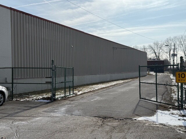 More Photos Of 5278 County Road 424, Antwerp Manufacturing For Lease