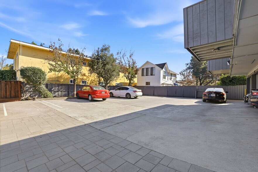 More Photos Of 128 E Reed St, San Jose Apartments For Sale