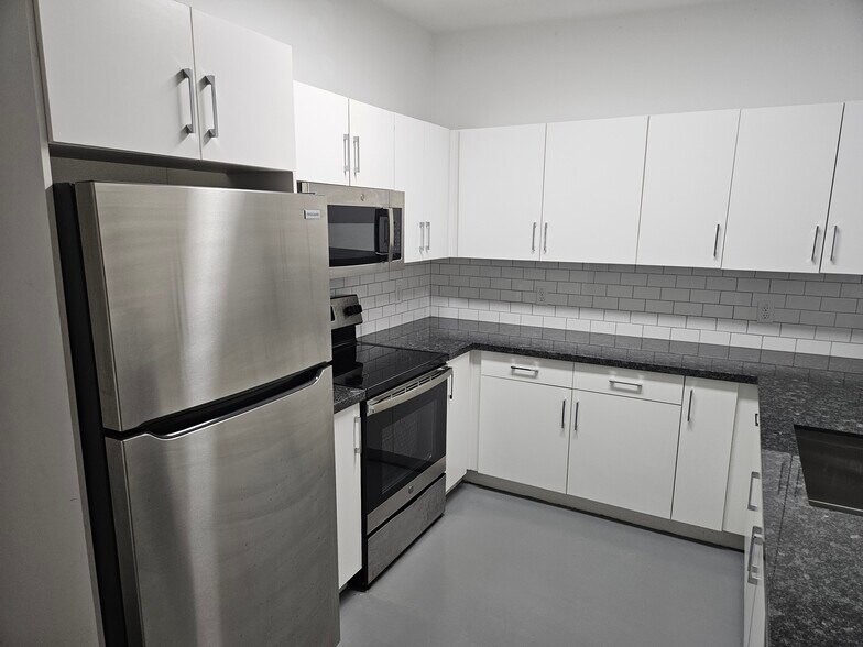 More Photos Of 3625 N 16th St, Phoenix Apartments For Sale