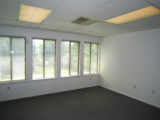 More Photos Of 1 N Bacton Hill Rd, Malvern Office For Lease