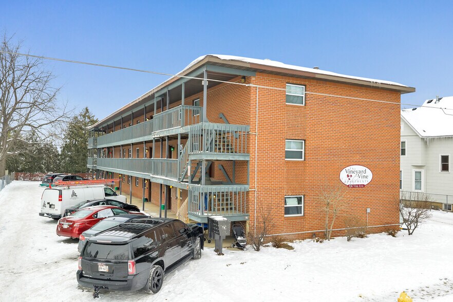 More Photos Of 836 Vine Ave, Oshkosh Apartments For Sale
