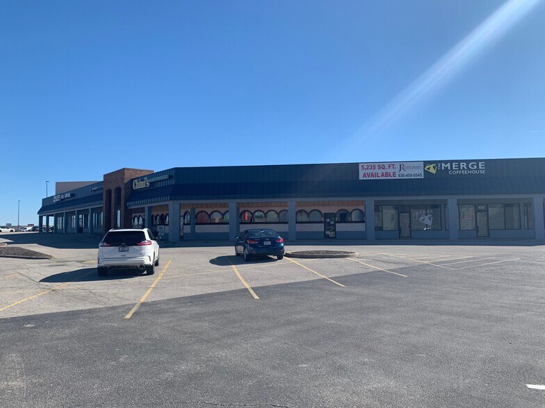 More Photos Of 4105-4139 N Cloverleaf Dr, Saint Peters Unknown For Lease