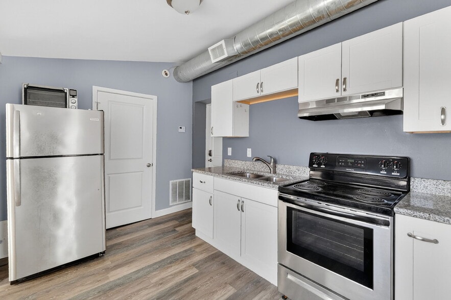 More Photos Of 103 S 2nd St, Leesburg Office For Lease