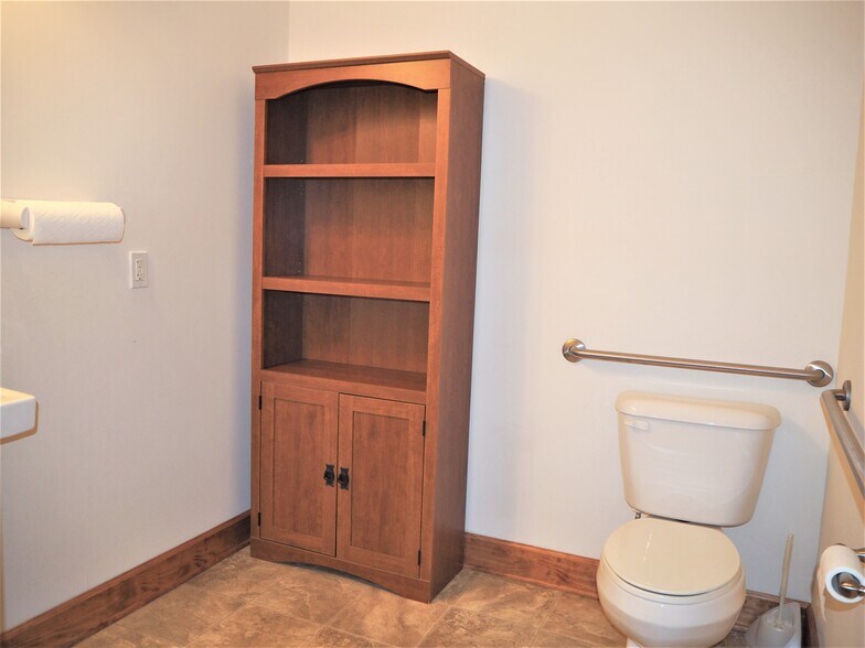 More Photos Of 60 Gailwood Dr, Saint Peters Medical For Lease