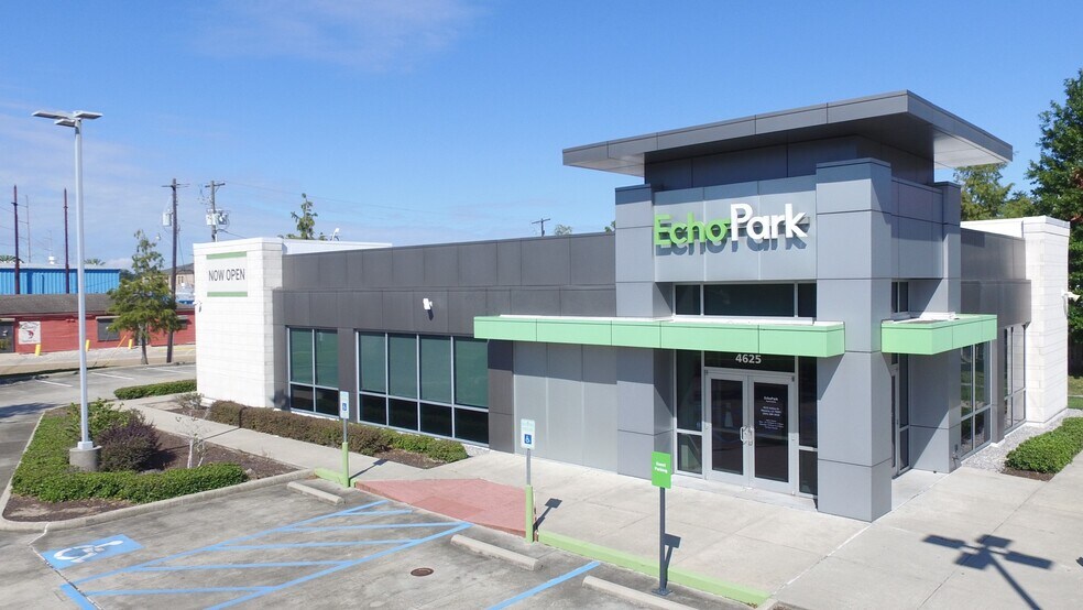Primary Photo Of 4625 Airline Dr, Metairie Office For Lease