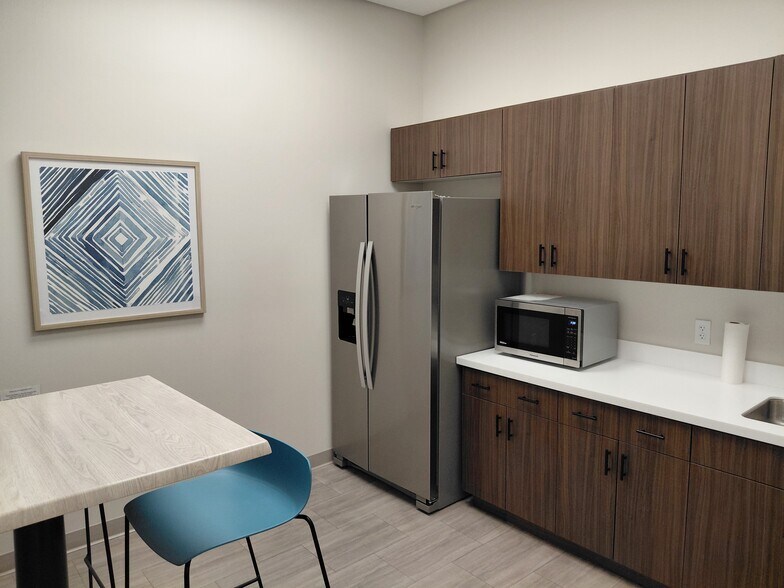 More Photos Of 10654 S River Heights Dr, South Jordan Medical For Sale