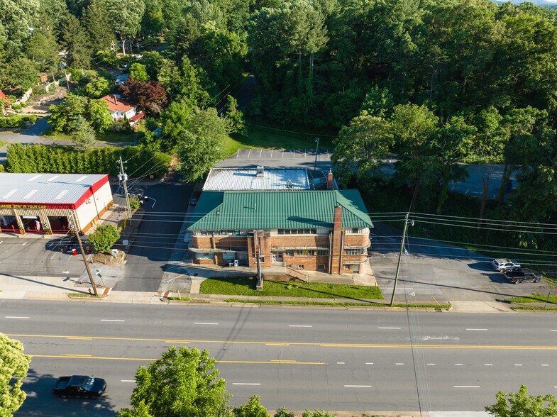 More Photos Of 1085 Tunnel Rd, Asheville Storefront Retail Office For Lease