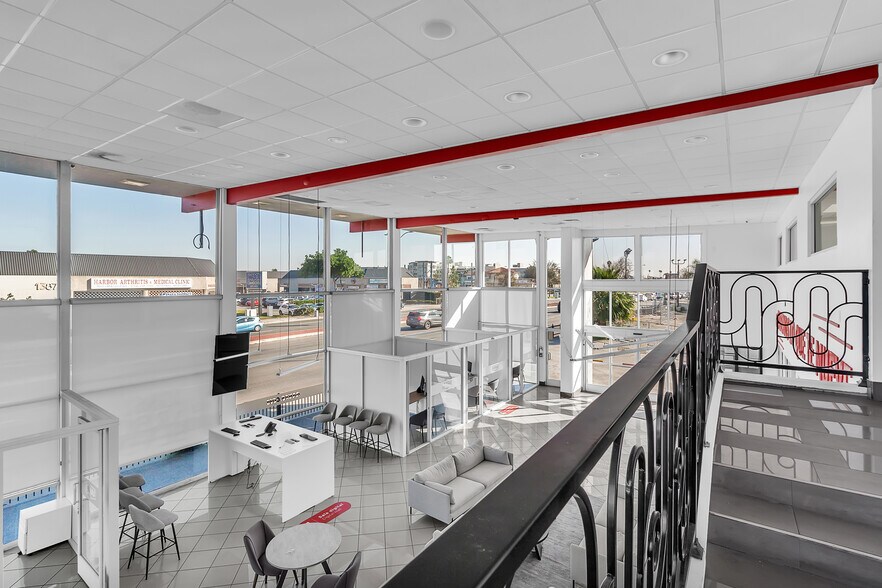 More Photos Of 13851-13861 Harbor Boulevard, Garden Grove Auto Dealership For Lease