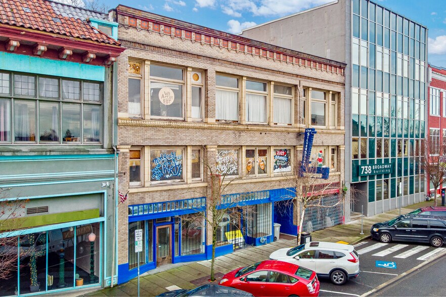 More Photos Of 740-744 Broadway, Tacoma Storefront For Lease