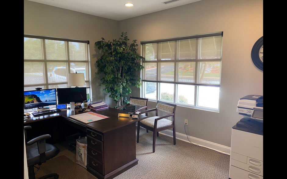 More Photos Of 100 Edgewood Ave, Landrum Medical For Sale