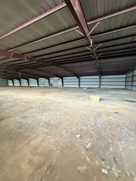 More Photos Of 14077 N Highway 75, Willis Warehouse For Sale