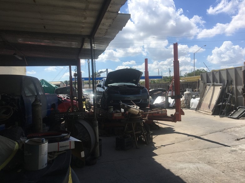 More Photos Of 3071 NW 54th St, Miami Warehouse For Sale