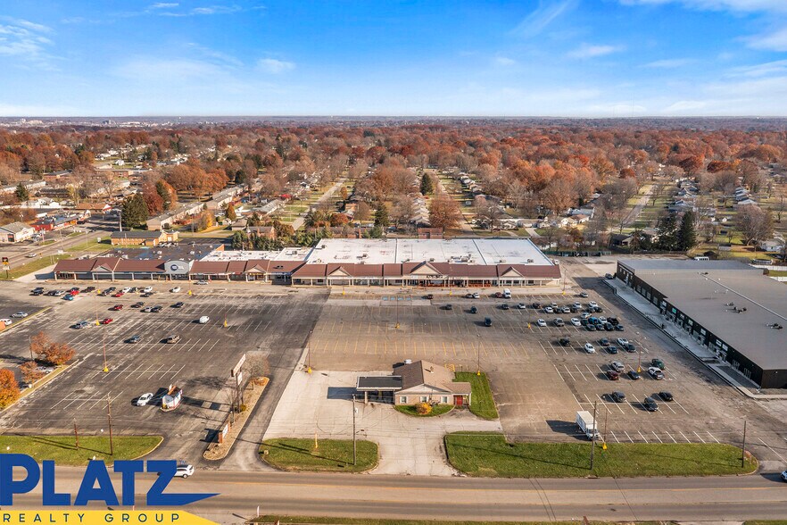 More Photos Of 1705-1747 S Raccoon Rd, Youngstown Unknown For Lease