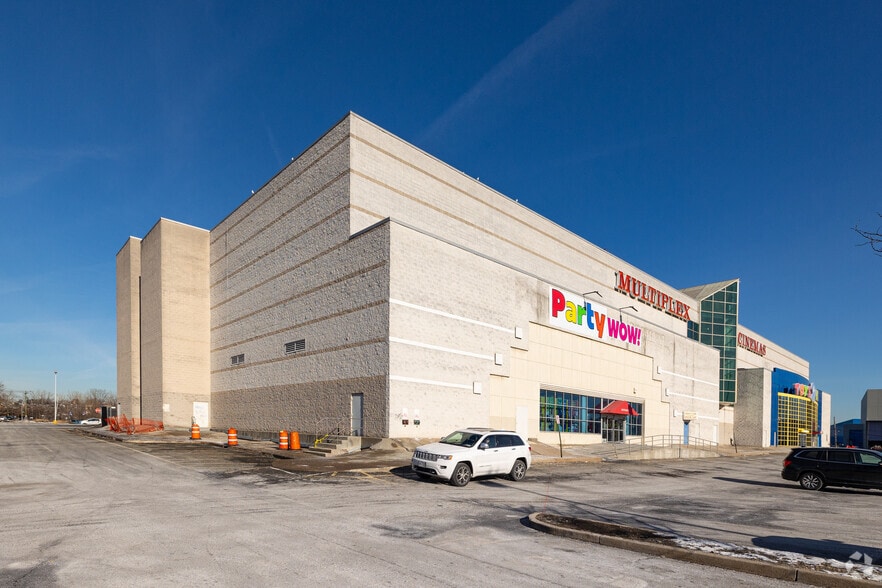 More Photos Of 30-02 Whitestone Expy, Flushing Industrial For Lease