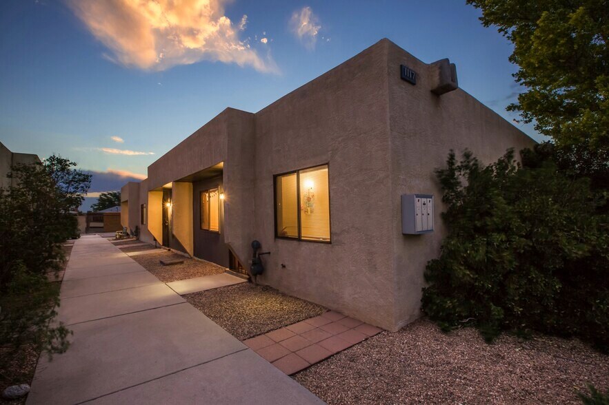 Primary Photo Of 1117 Louisiana Blvd SE, Albuquerque Apartments For Sale