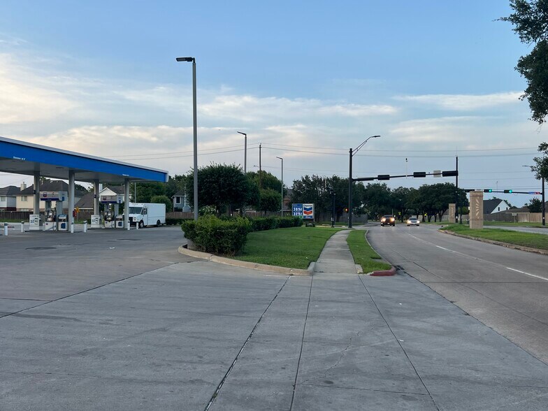 More Photos Of S Gessner Road @ Cravens Rd, Missouri City Land For Sale
