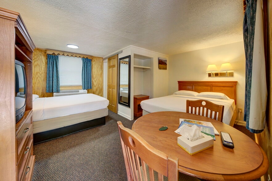 More Photos Of 2275 M 137, Interlochen Hotel For Sale