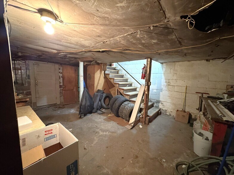 More Photos Of 366 Main St, Grantsville Storefront Retail Office For Sale