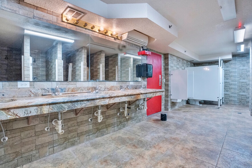 More Photos Of 500 Friday Rd, Cocoa Sports And Entertainment For Sale