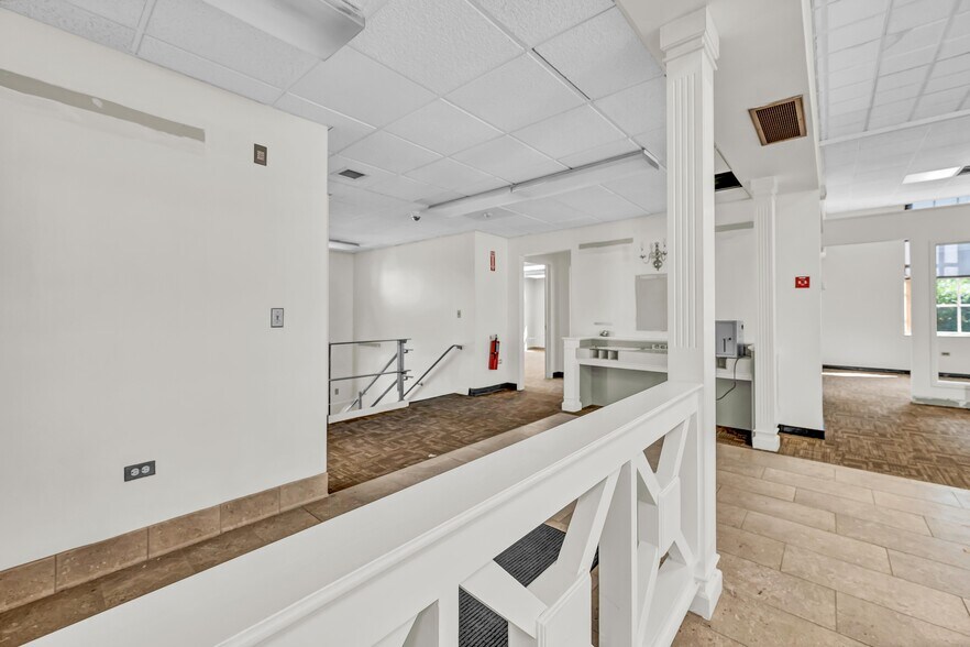 More Photos Of 159 Greenwood Ave, Bethel Bank For Lease