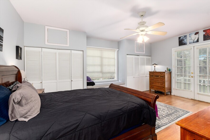 More Photos Of 200 Rose St, Georgetown Hospitality For Sale