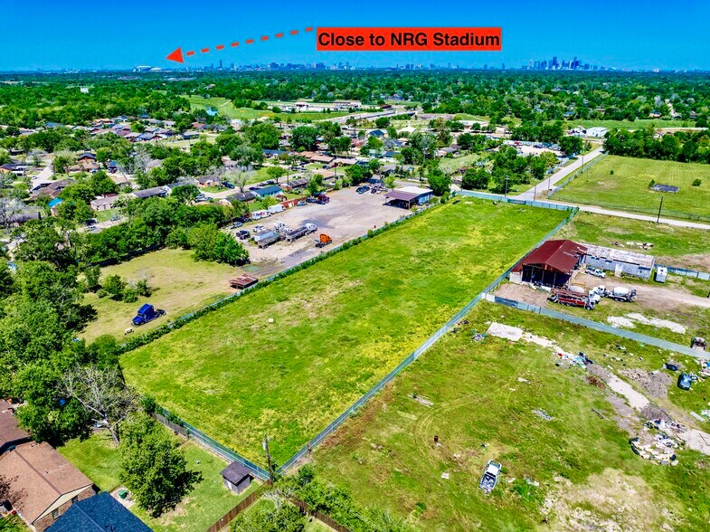 Primary Photo Of 5620 Acres dr, Houston Land For Lease