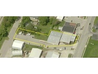 More Photos Of 395 S Locust St, Manteno Service For Sale