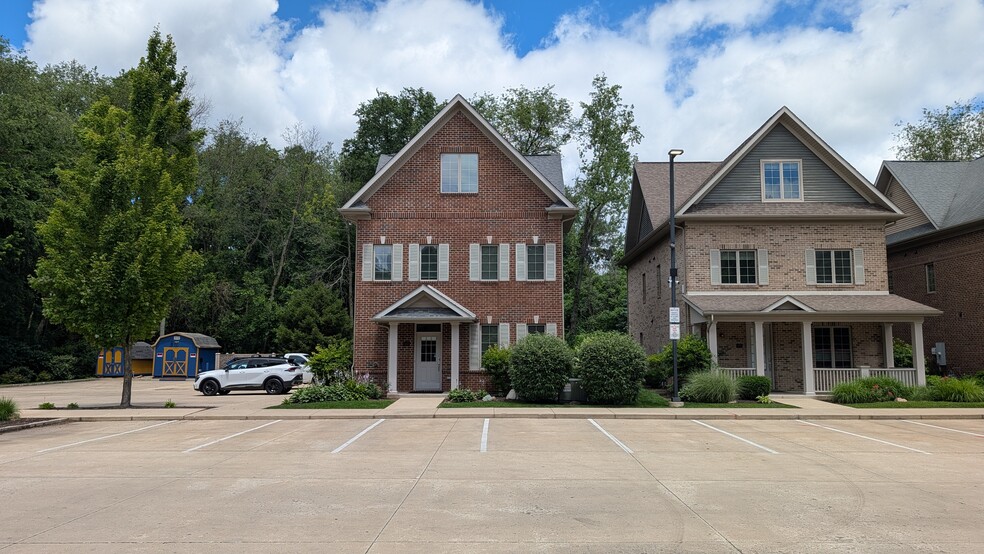 More Photos Of 18088-18140 Legacy Village Ct, South Bend Apartments For Sale
