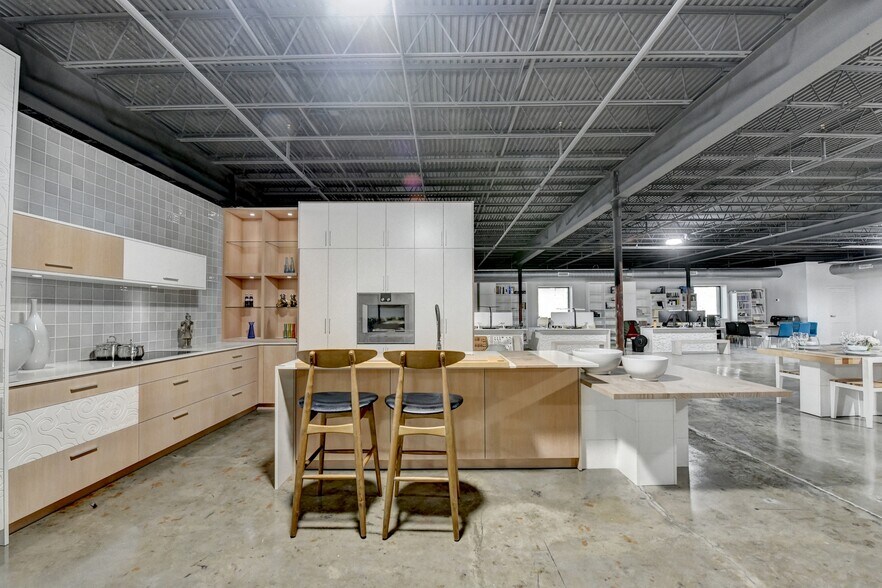 More Photos Of 4784 Cantrell Rd, Flowery Branch Warehouse For Sale