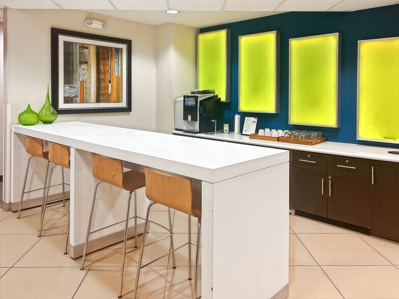 More Photos Of 2723 S State St, Ann Arbor Coworking Space