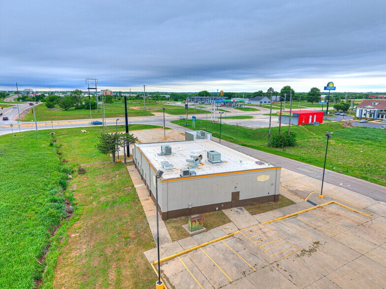 More Photos Of 4903 N Harrison St, Shawnee Restaurant For Sale