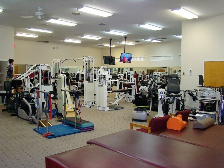 More Photos Of 332 SW 32nd St, Okeechobee Medical For Sale