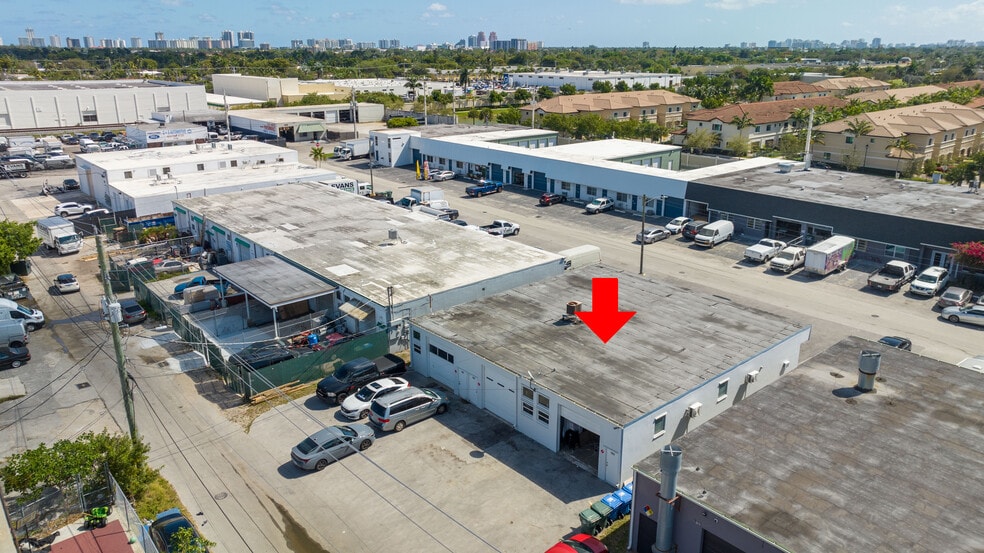 More Photos Of 1053-1057 NE 43rd St, Oakland Park Warehouse For Lease