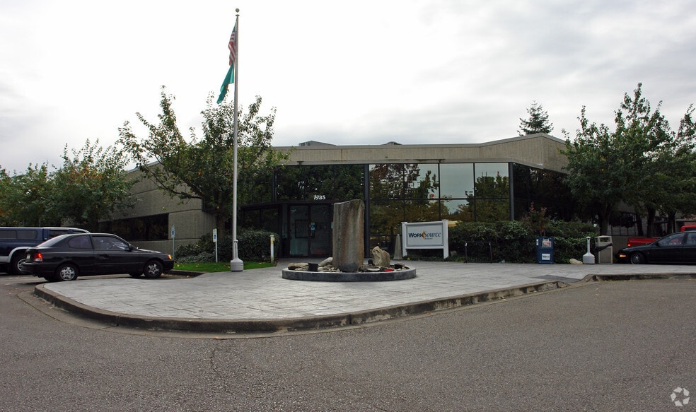Primary Photo Of 7735 178th Pl NE, Redmond Light Manufacturing For Lease
