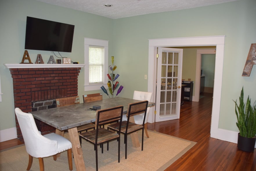 More Photos Of 1420 E Concord St, Orlando Office For Lease