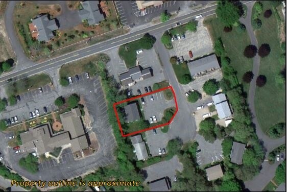 More Photos Of 16 Village Lndg, Chatham Medical For Lease