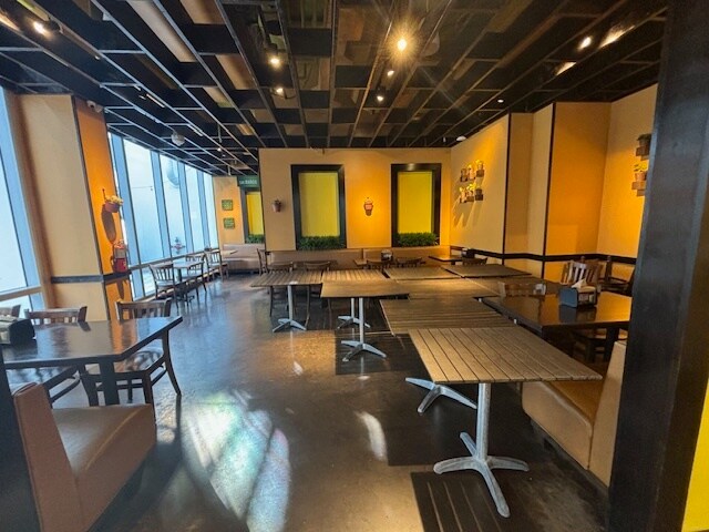 More Photos Of 125 NE 32nd St, Miami Apartments For Lease