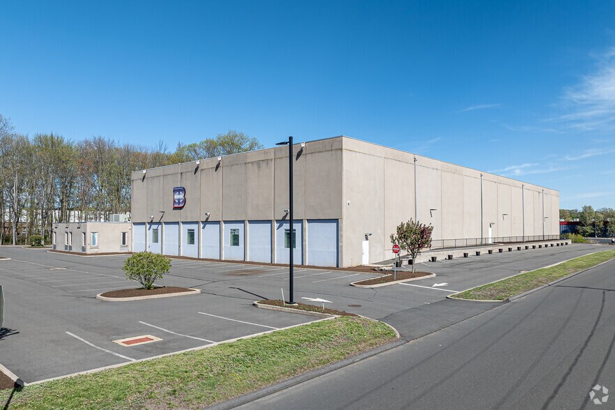 More Photos Of 240 Spring St, Southington Warehouse For Sale