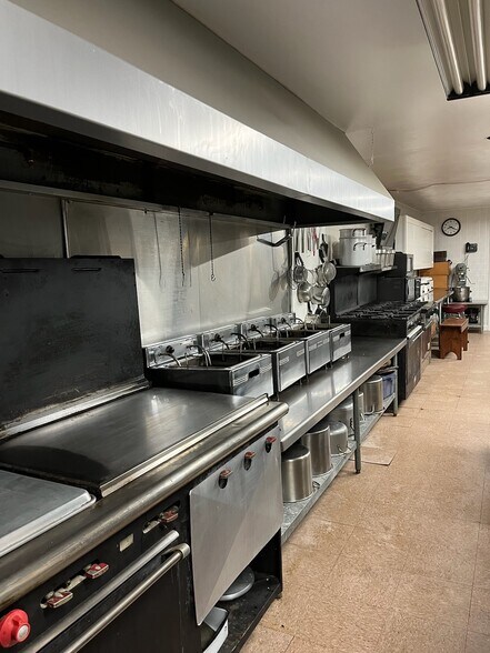 More Photos Of 26646 S 555 St, Fullerton Restaurant For Sale