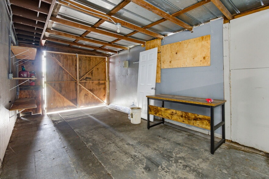 More Photos Of 8710 E Colonial Dr, Orlando Auto Dealership For Lease