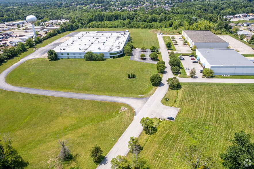 More Photos Of 2100 Future Dr, Sellersburg Manufacturing For Sale