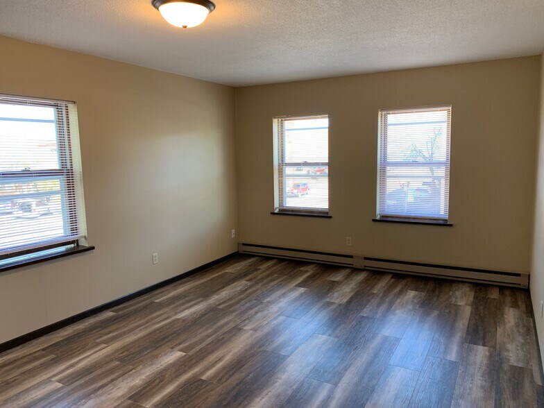 More Photos Of 218 Minnesota Ave NW, Bemidji Medical For Sale