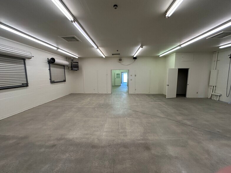 More Photos Of 80 Barham Ave, Santa Rosa Warehouse For Sale