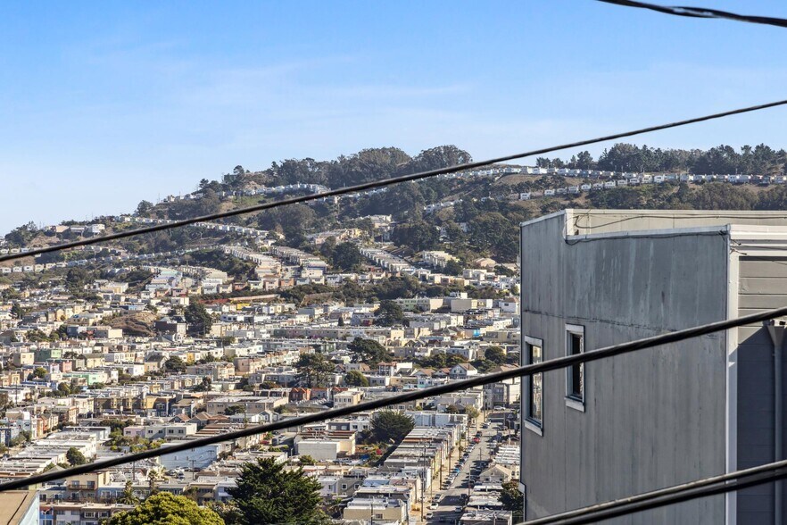 More Photos Of 150 Josiah Ave, San Francisco Apartments For Sale