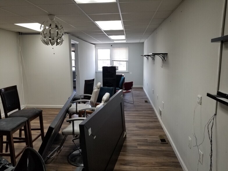 More Photos Of 4700 Stamp Rd, Marlow Heights General Retail For Lease