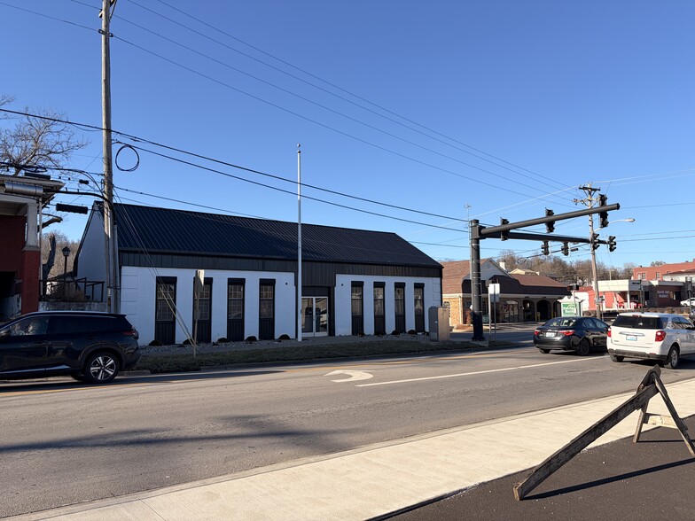 More Photos Of 201 S Main St, Greensburg Post Office For Sale