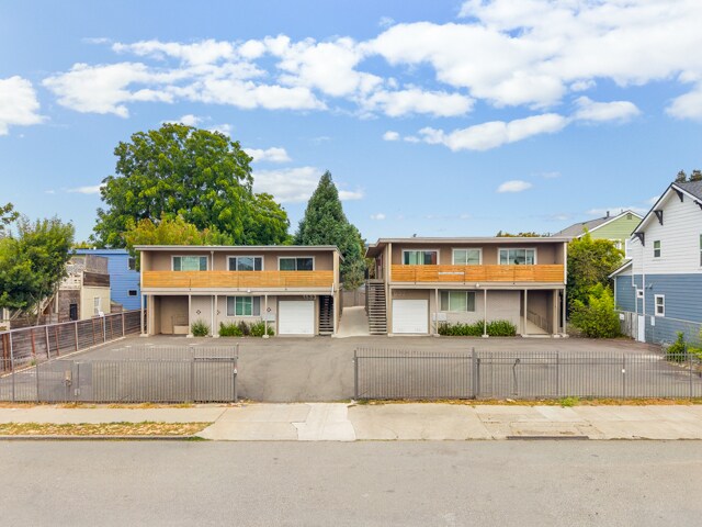 More Photos Of 1533-1537 Harmon St, Berkeley Apartments For Sale
