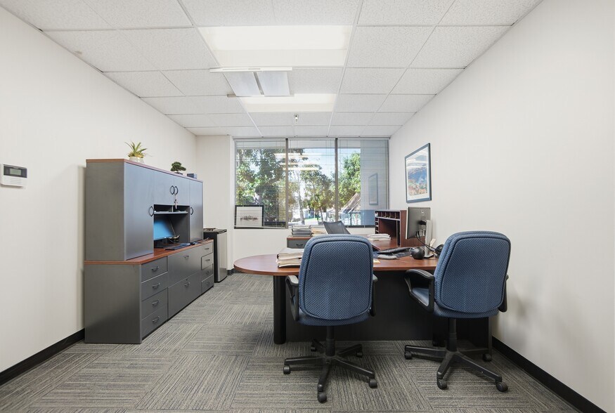 More Photos Of 670 N Rosemead Blvd, Pasadena Loft Creative Space For Sale